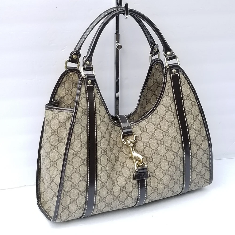 Gucci GG Supreme Vintage Bardot Hobo Shoulder Bag - Picture 2 of 16